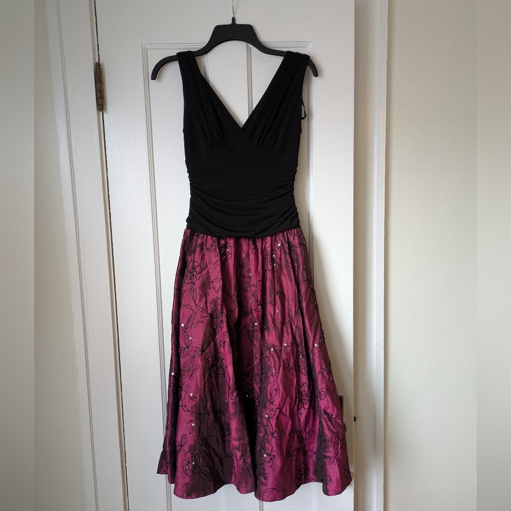 Size 6 Tea-Length Taffeta Dress - Cocktail Prom Homecoming Formal Party